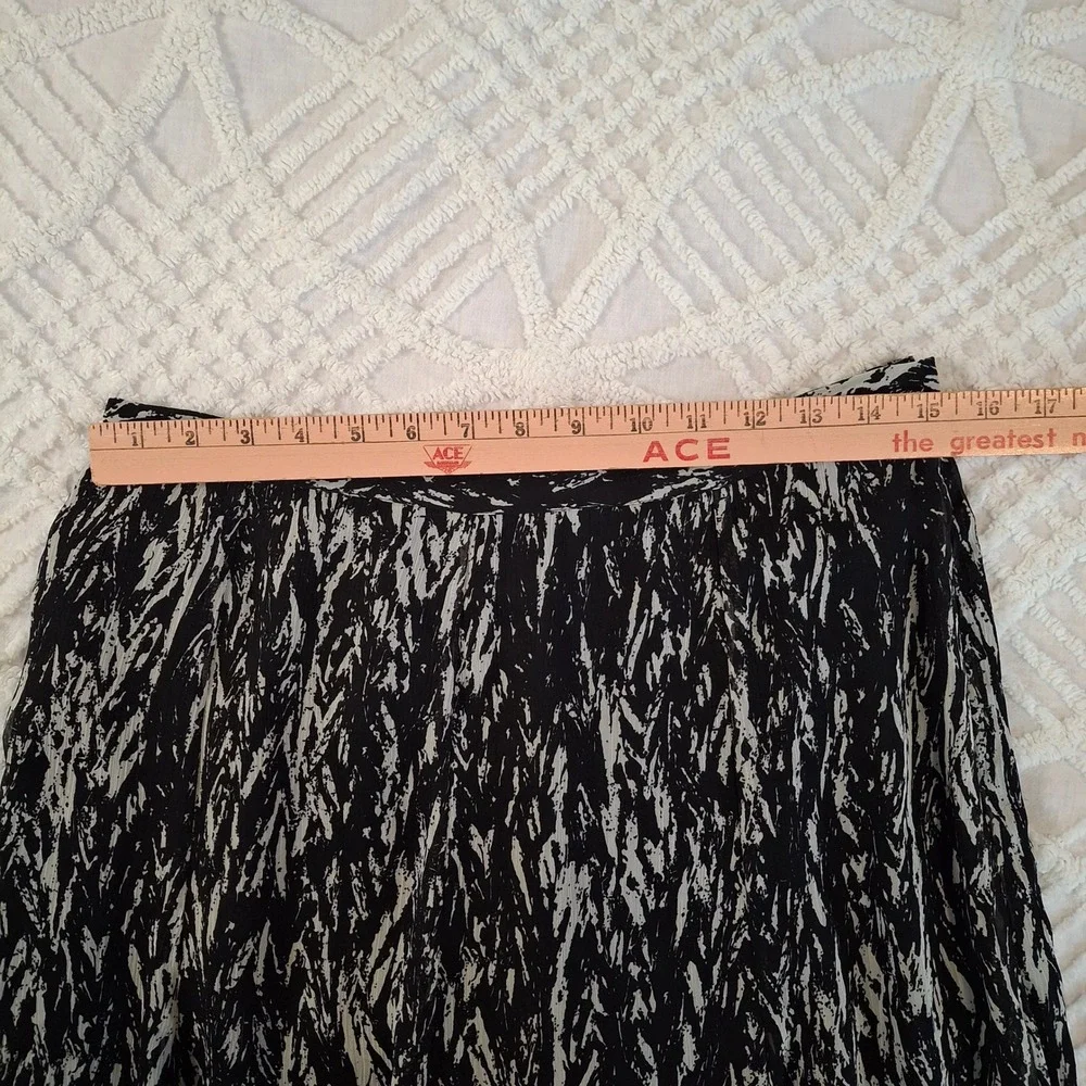 Coldwater Creek Womens Medium Black White Abstract Print Chiffon Midi Skirt - Picture 3 of 7